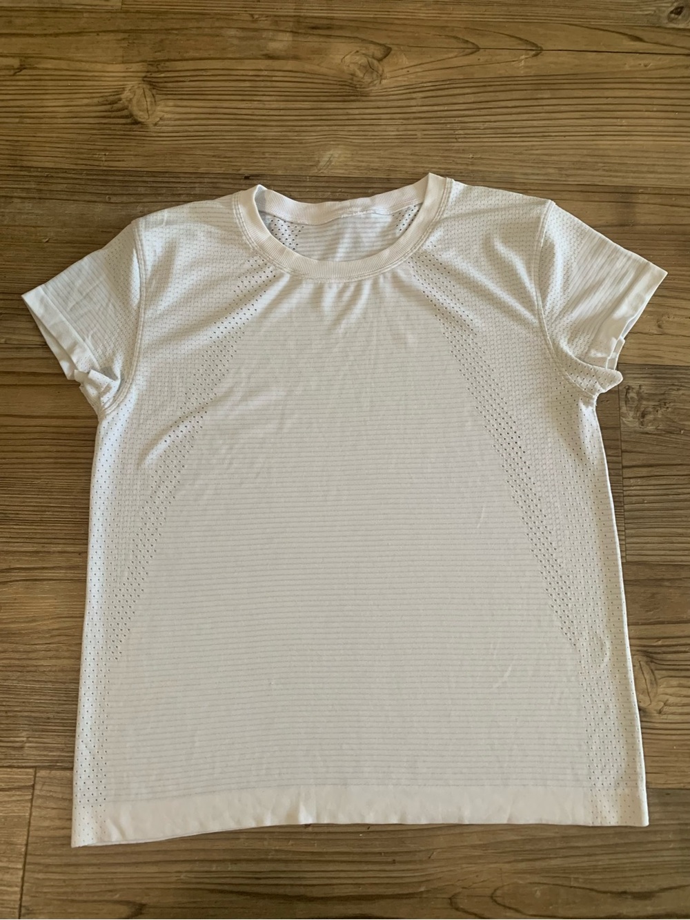 Lululemon Breeze By Short Sleeve Squad Shirt White Size Small